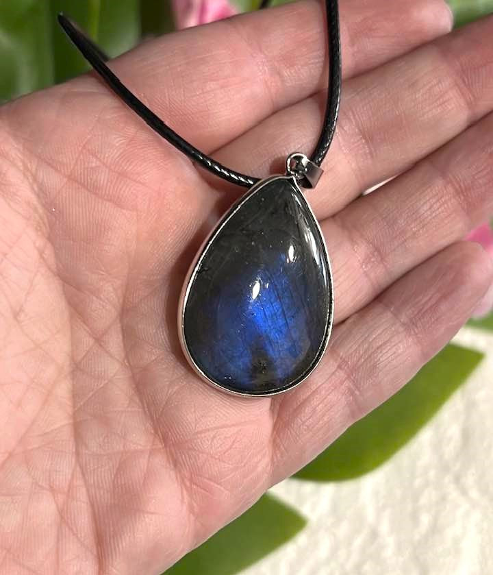 Blue Flash Labradorite Drop Necklace