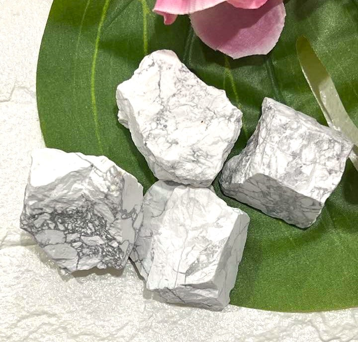Howlite Chunk