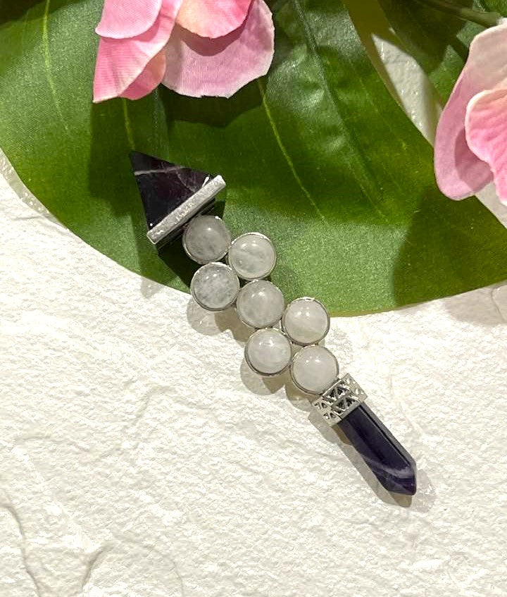 Pyramid Wand in Clear Quartz and Amethyst