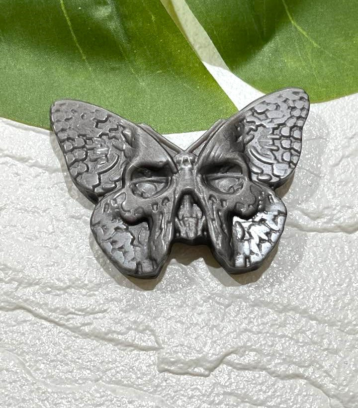 Gothic Skull Moth in Silver Sheen Obsidian