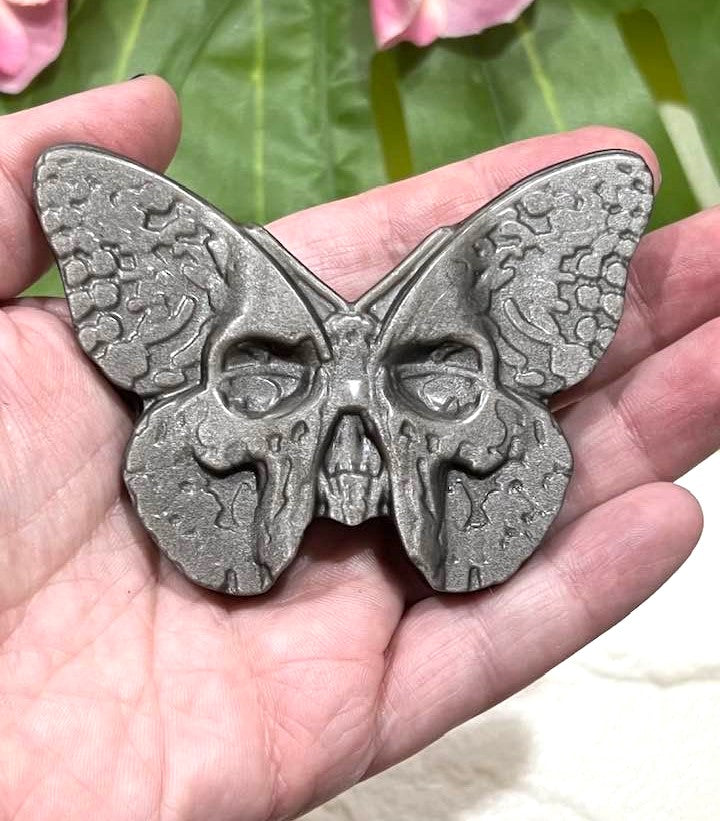 Gothic Skull Moth in Silver Sheen Obsidian