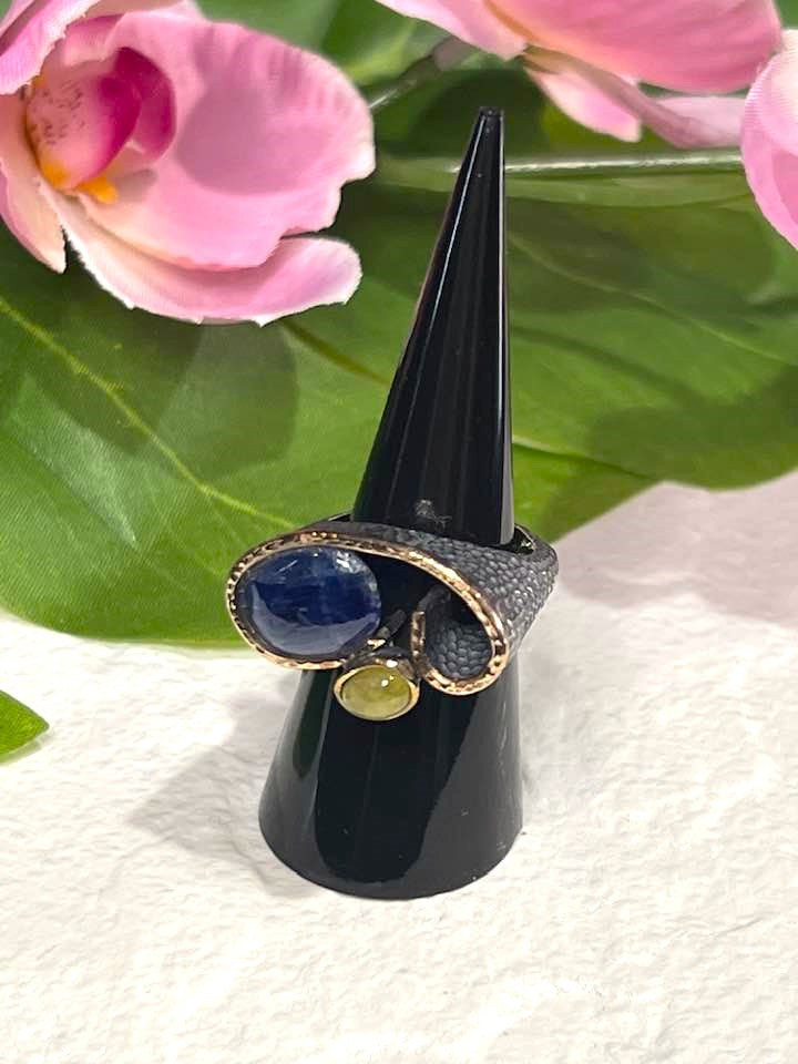 Artisan Turkish .925 Silver Ring with Blue Kyanite and Yellow Tourmaline Size 9