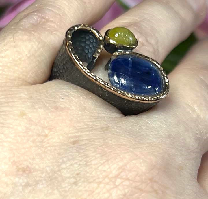 Artisan Turkish .925 Silver Ring with Blue Kyanite and Yellow Tourmaline Size 9